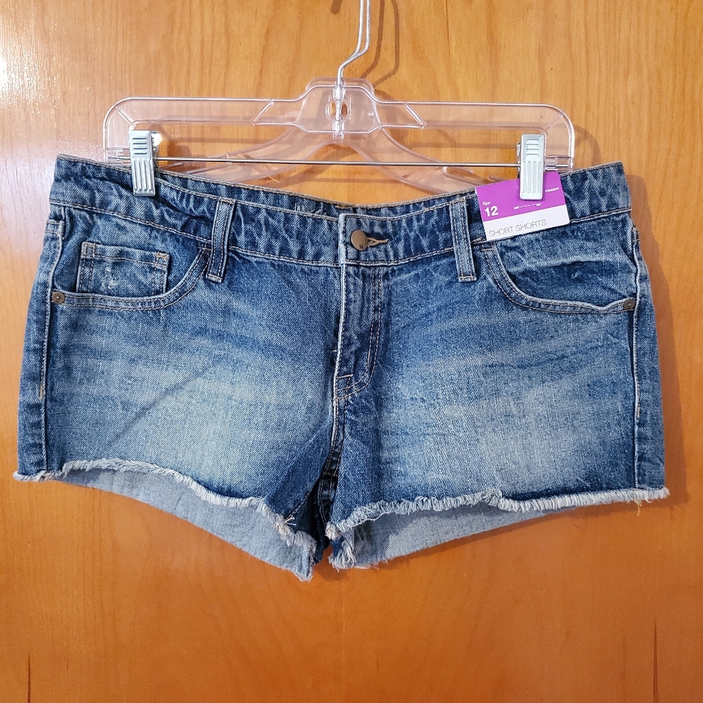 NWT Mossimo Low-Rise Short Jean Shorts